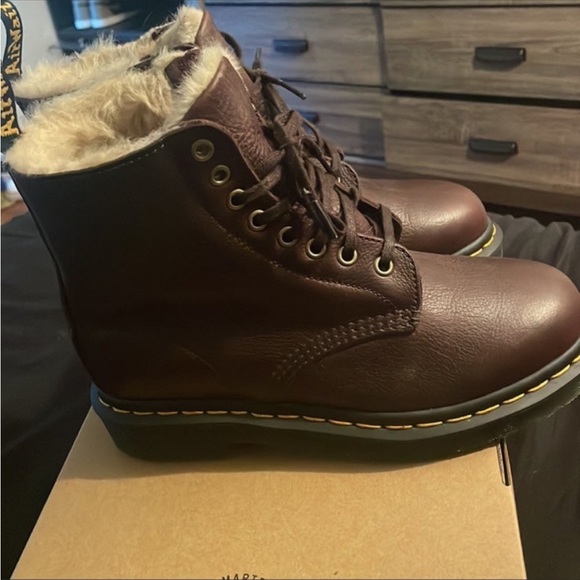 Dr marten Sherpa lined boots - Picture 4 of 6
